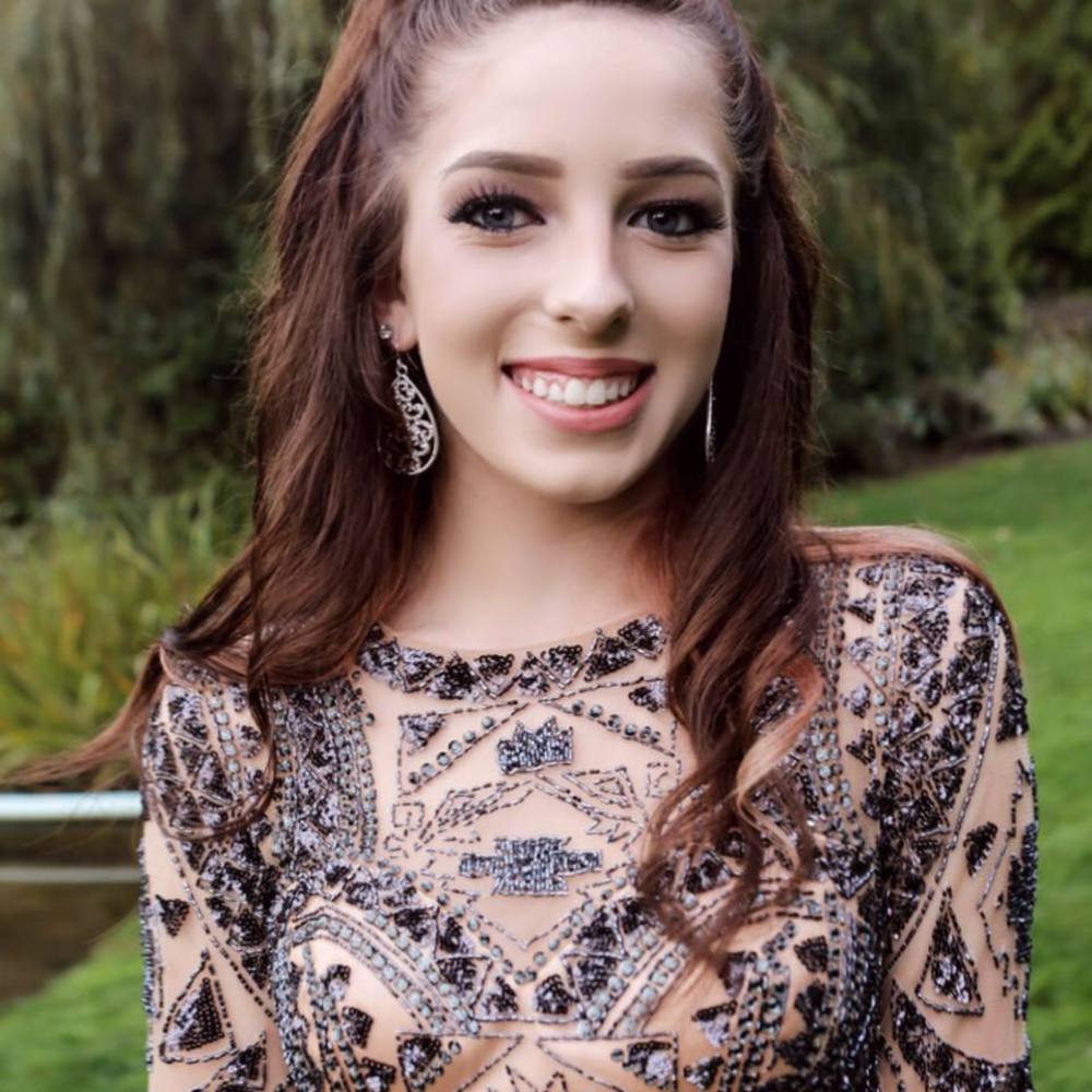 Meet your Posher, Noelle